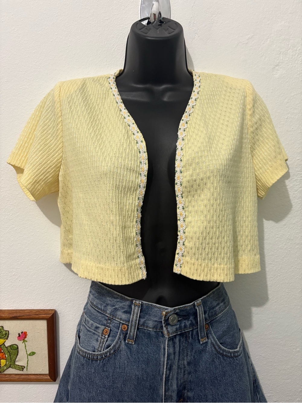 Cropped Butter Yellow Knit Short-Sleeve Floral Trim Open Front Cardigan